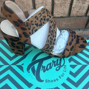 Leopard heels. Size 9. New in box